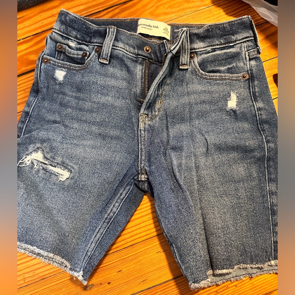 Abercrombie. 7-8